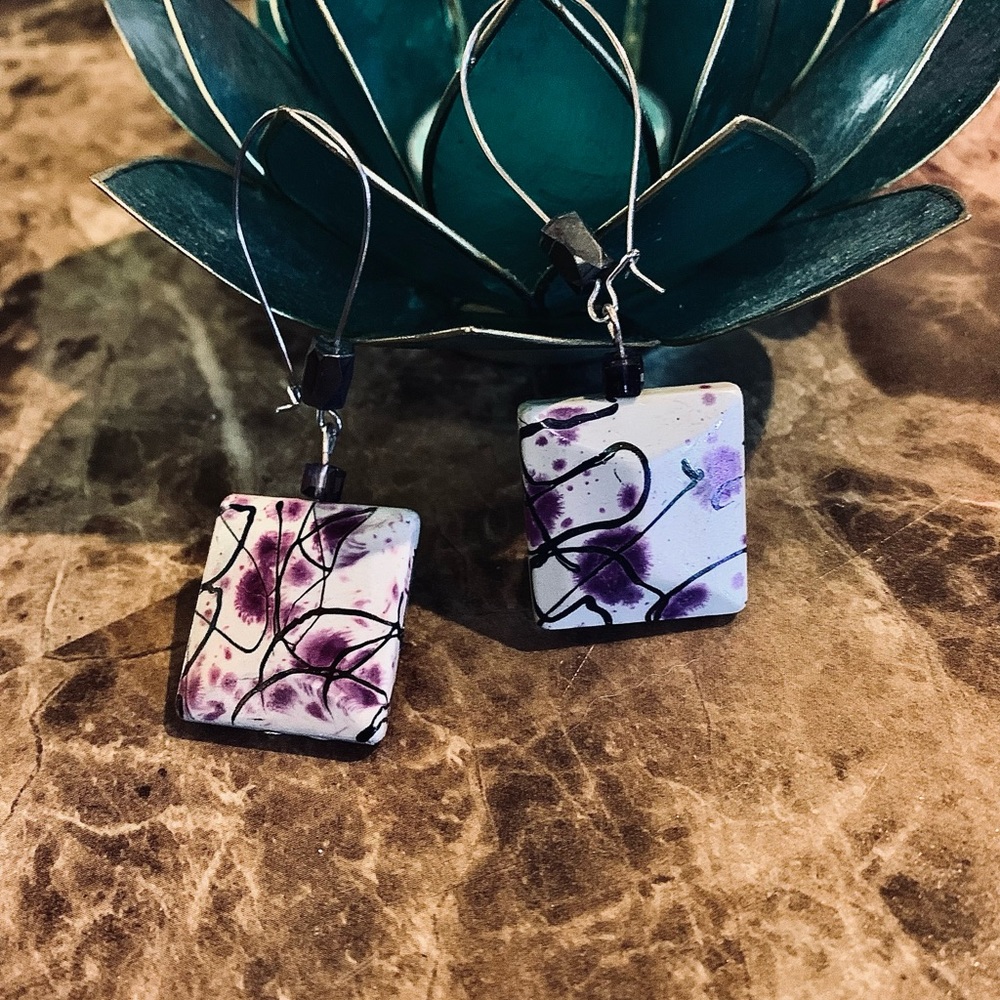 JEWELRY SALE!! 3/$20- Purple and gray orchid square earring